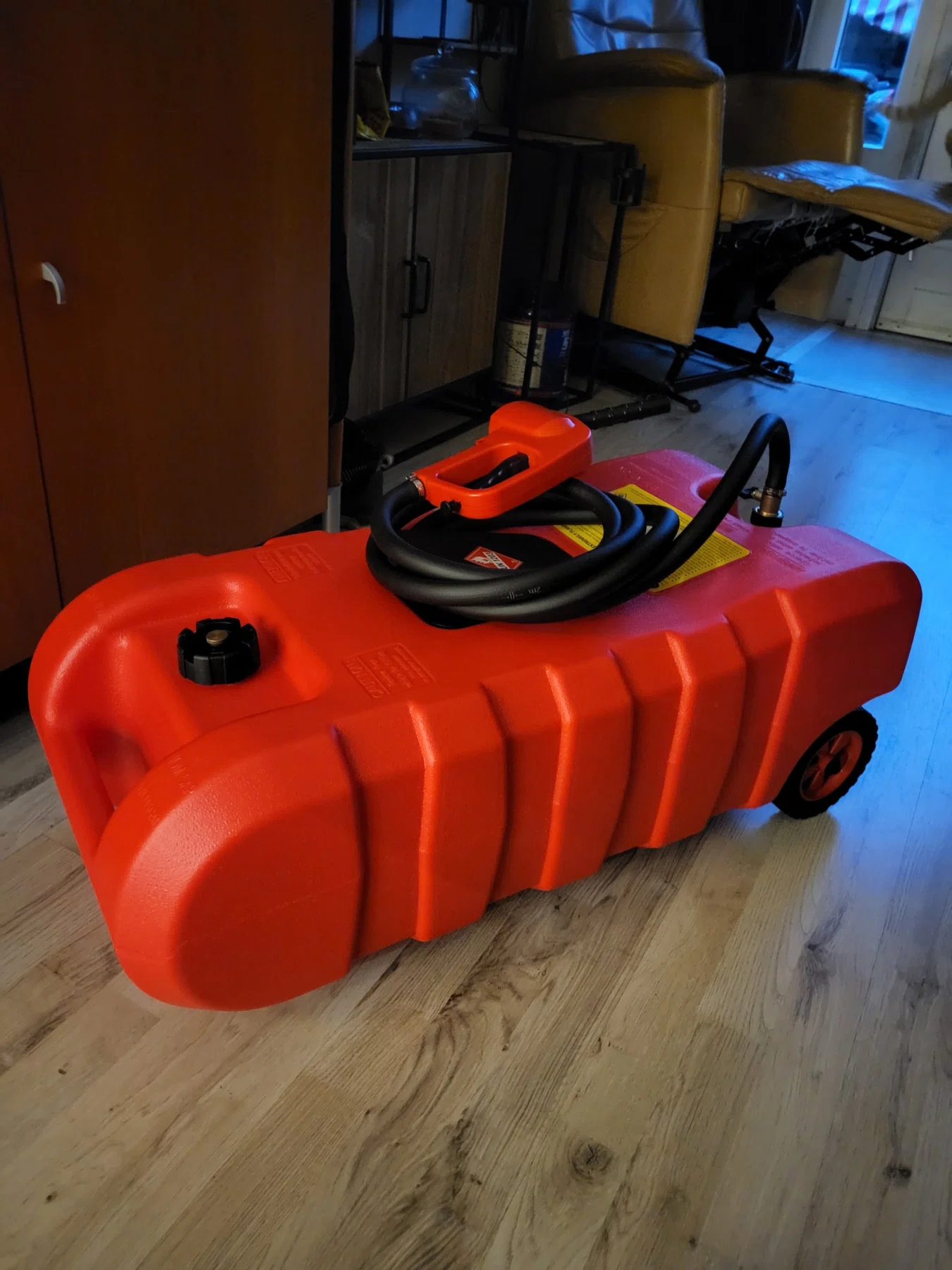 Een tankstation voor benzine of diezel